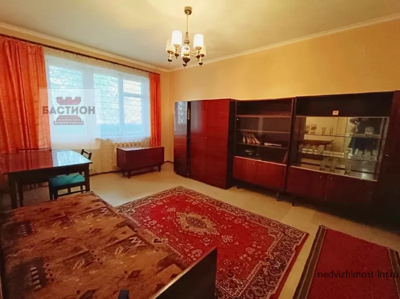 Продам 2-х ком. квартиру в Луганске
