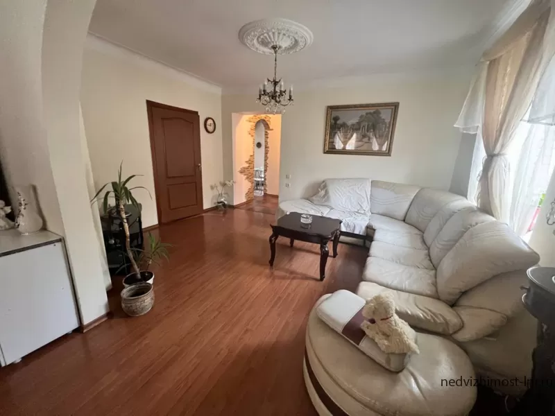 Продам дом в центре Луганска