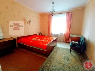 Продам 2-х ком. квартиру в Луганске