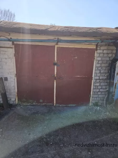 Продам 2х комнатную квартиру + гараж