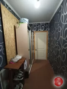 Продаётся в Луганске на кв. Степном 2-х комнатная квартира