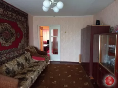 Продам в Луганске 2-х комнатную квартиру