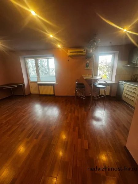 Продается 1- комнатная квартира, центр города