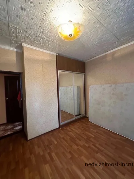 ПРОДАМ 2-КОМНАТНУЮ КВАРТИРУ СТАХАНОВ