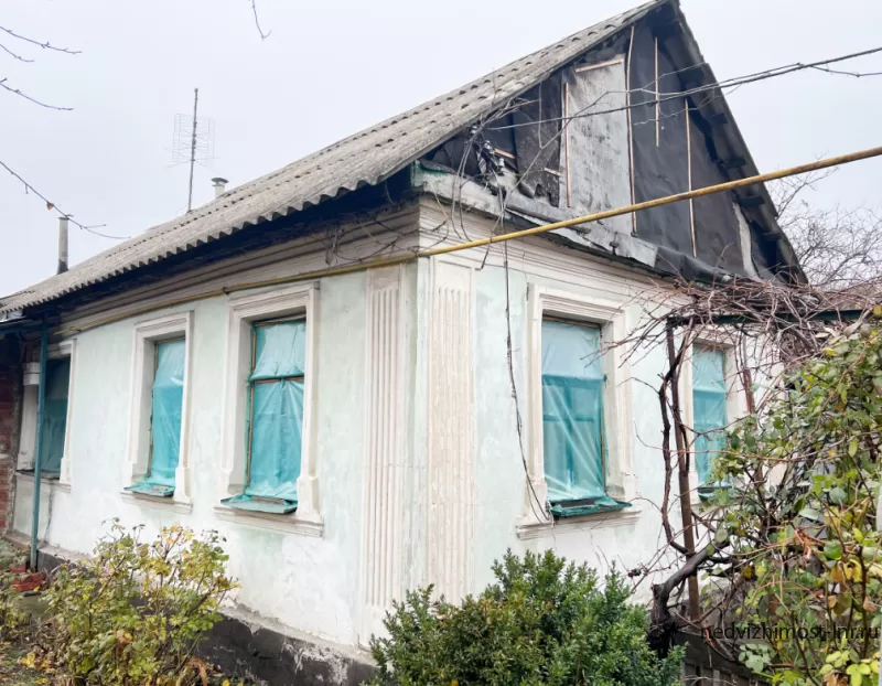 ПРОДАМ Дом с участком Луганск
