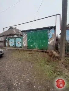 ПРОДАМ ПРОСТОРНЫЙ ДОМ СТАХАНОВ