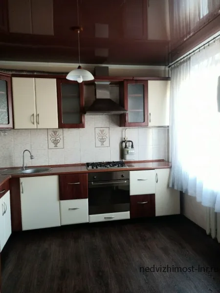 ПРОДАМ 3-КОМНАТНУЮ КВАРТИРУ АЛЧЕВСК