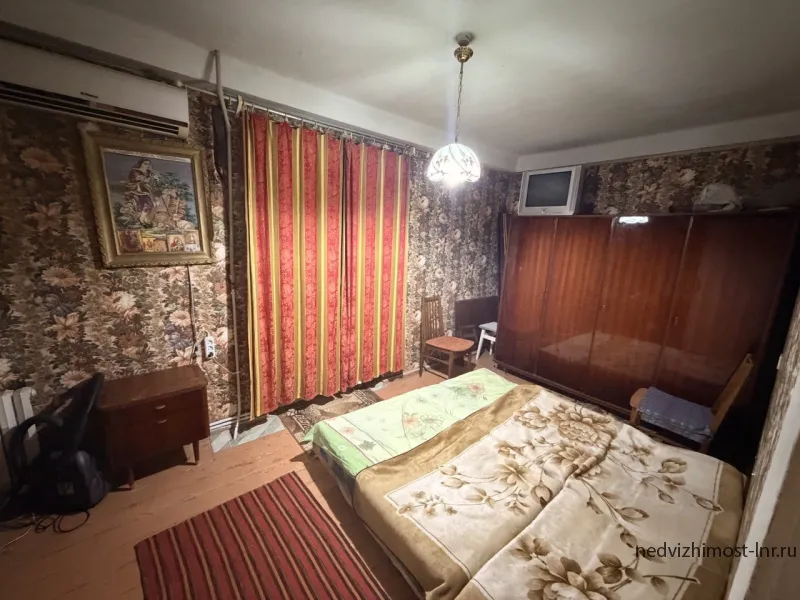 Продам 2- к квартиру с автономным отоплением на кв. Ватутина