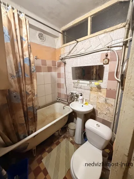 Продам 2- к квартиру с автономным отоплением на кв. Ватутина