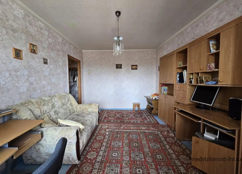 Продам 2-хкомнатную квартиру в центре Луганска