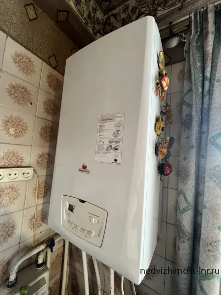Продам 4- к квартиру на кв. Солнечный