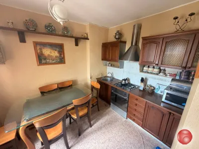 Продам 3- к квартиру на ул. Челюскинцев