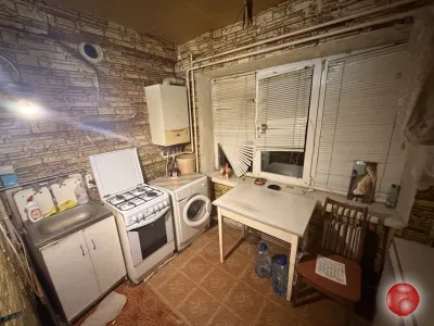 Продам 2- к квартиру с автономным отоплением на кв. Ватутина