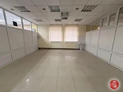 Сдам 2 помещения на кв. Ленинского Комсамола