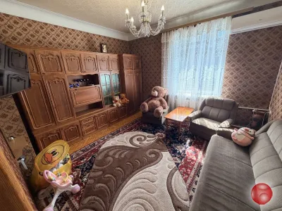 Сдам долгосрочно 2- к квартиру в центре Луганска