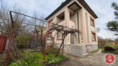 ПРОДАЕТСЯ 2-ЭТАЖНЫЙ ЖИЛОЙ ДОМ, Луганск, ул.Веденина