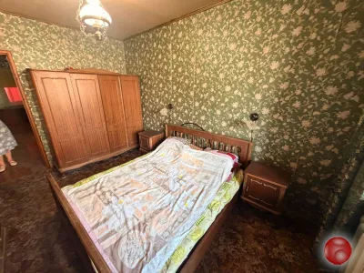 Продам 3- к квартиру на кв. Южный