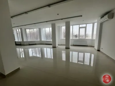 Продам коммерческие помещения в ЖК Оксфорд